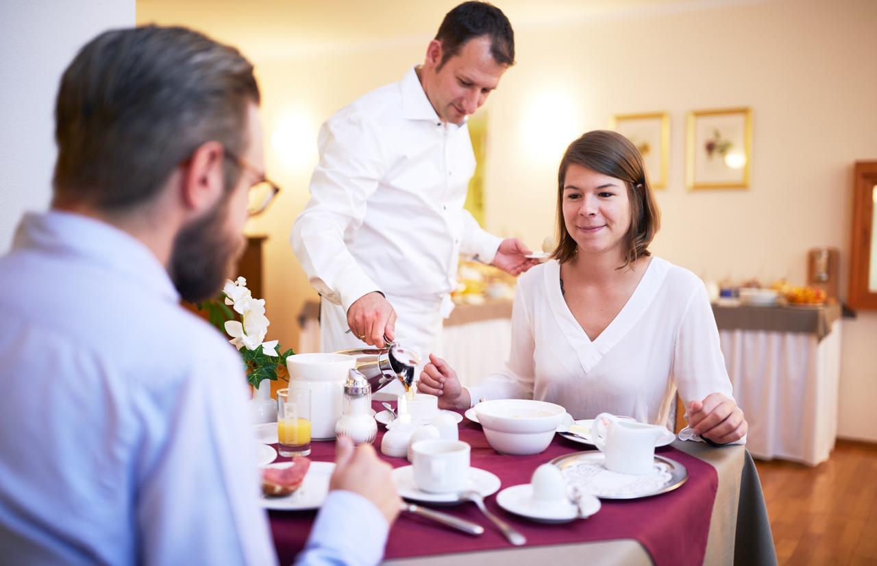 Hotel Alter Wirt Hallbergmoos Ngoại thất bức ảnh