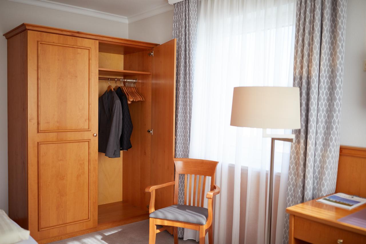 Hotel Alter Wirt Hallbergmoos Ngoại thất bức ảnh